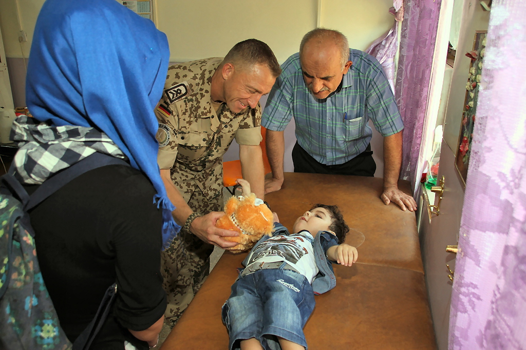 IRQ-Erbil-Helena-Teddy